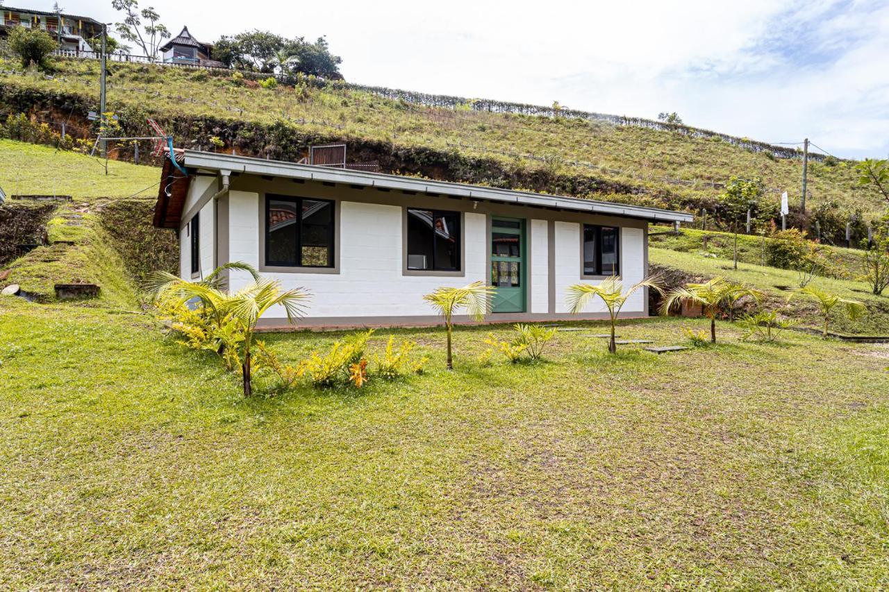 Hotel Soy Local Guatapé Exterior foto
