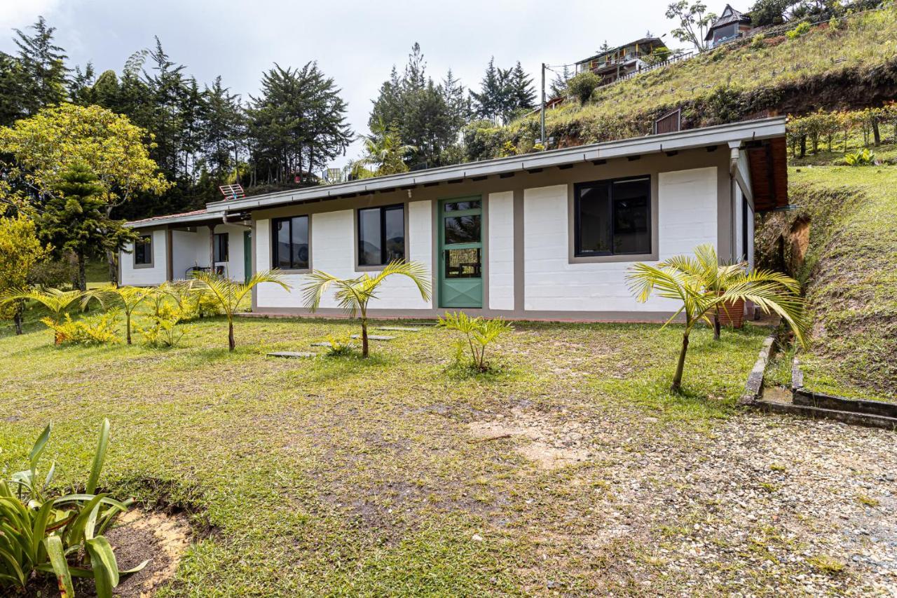 Hotel Soy Local Guatapé Exterior foto